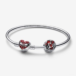 Silver Pandora Marvel Spider Man Charm and Bangle Set Gift Sets | 172-FOXZWR