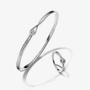 Sterling Silver Pandora Brilliance Bangle Bracelet and Ring Set | 0.30 Carat Total Weight / Sterling Silver Gift Sets | 342-ZELOWV